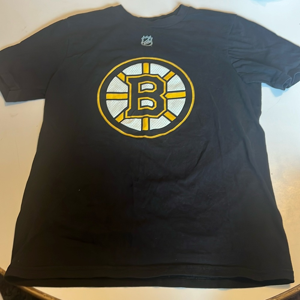 NHL Youth Boston Bruins Primary Logo Black T-Shirt 10/12 M McAVOY 73 hockey